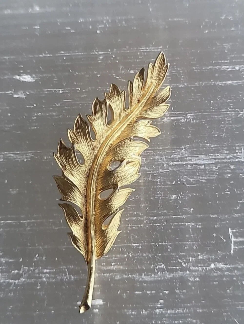 Vintage Signed Coro 1961 Brushed Gold Tone Textured Leaf Brooch